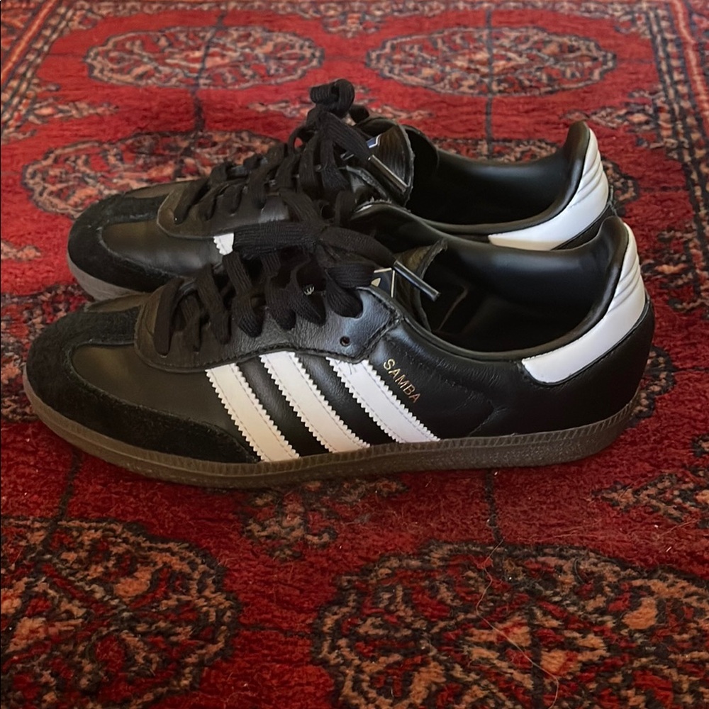Adidas Black and White Sneakers with Gum Sole. Women 7. Men's 5.5.
